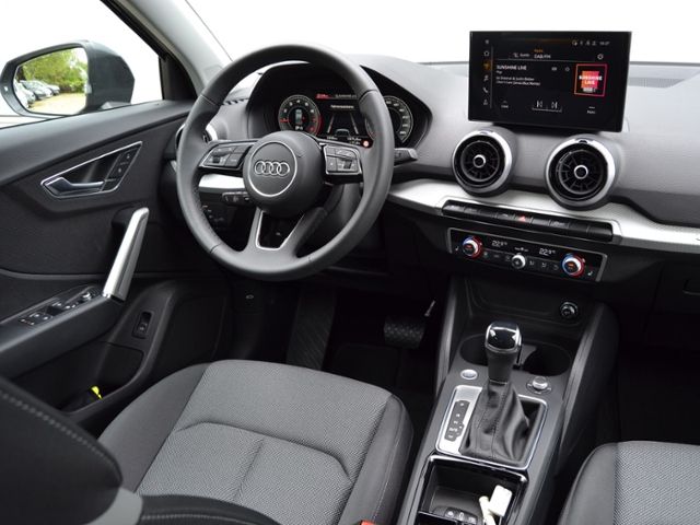 Q2 35 TFSI S-tronic S line MATRIX/INTERIEUR+KOMF