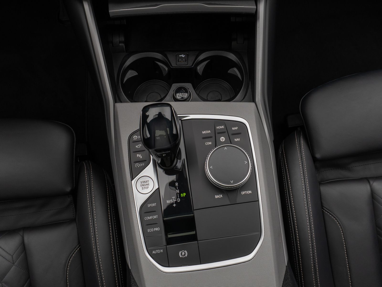 Fahrzeugabbildung BMW 330i Panorama Laser 360°HUD HiFi Komfort Sport