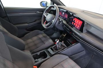 Volkswagen Golf VIII GTI 2.0 TSI AID+LED+CARPLAY+AMBIENT