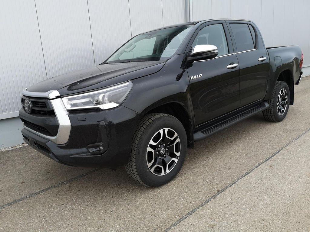 Toyota Hilux Double Cab 2,8D 4WD A/T 150 kW (204 PS)...