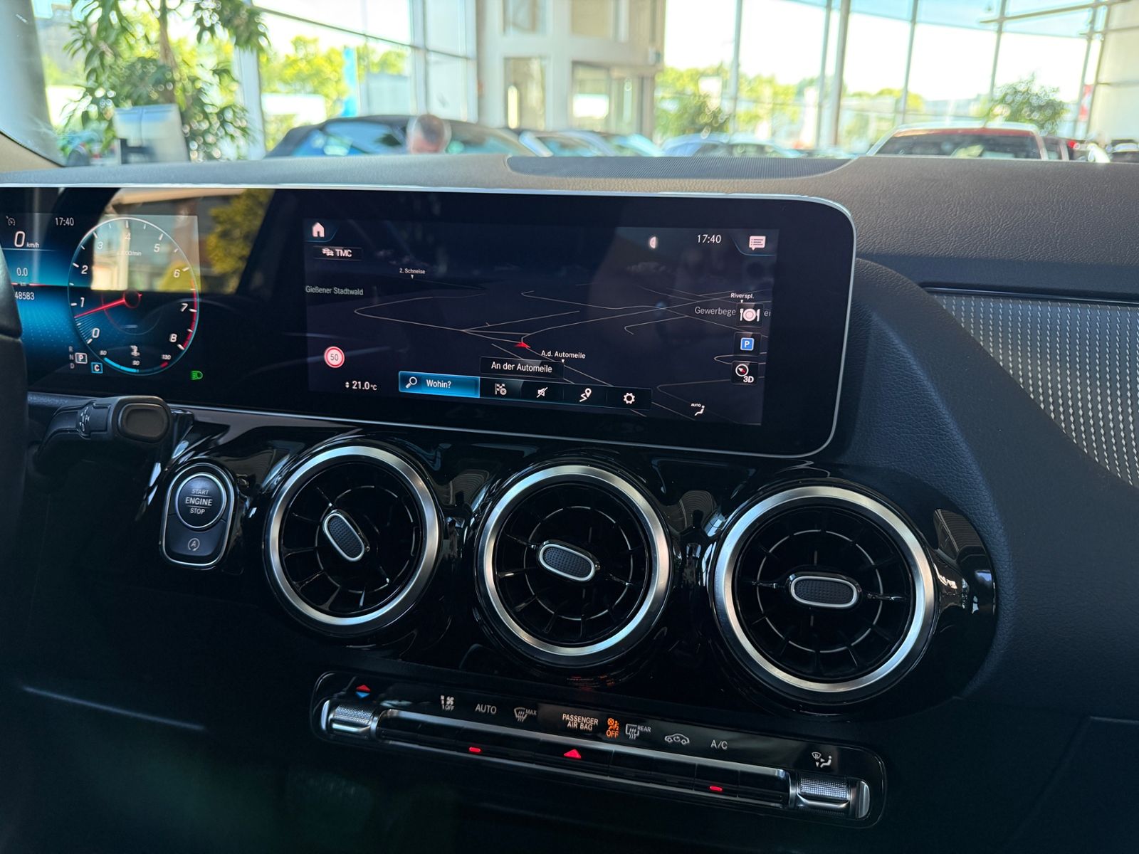 Fahrzeugabbildung Mercedes-Benz B 220 4Matic PANO LED NAV RFK SHZ ALU