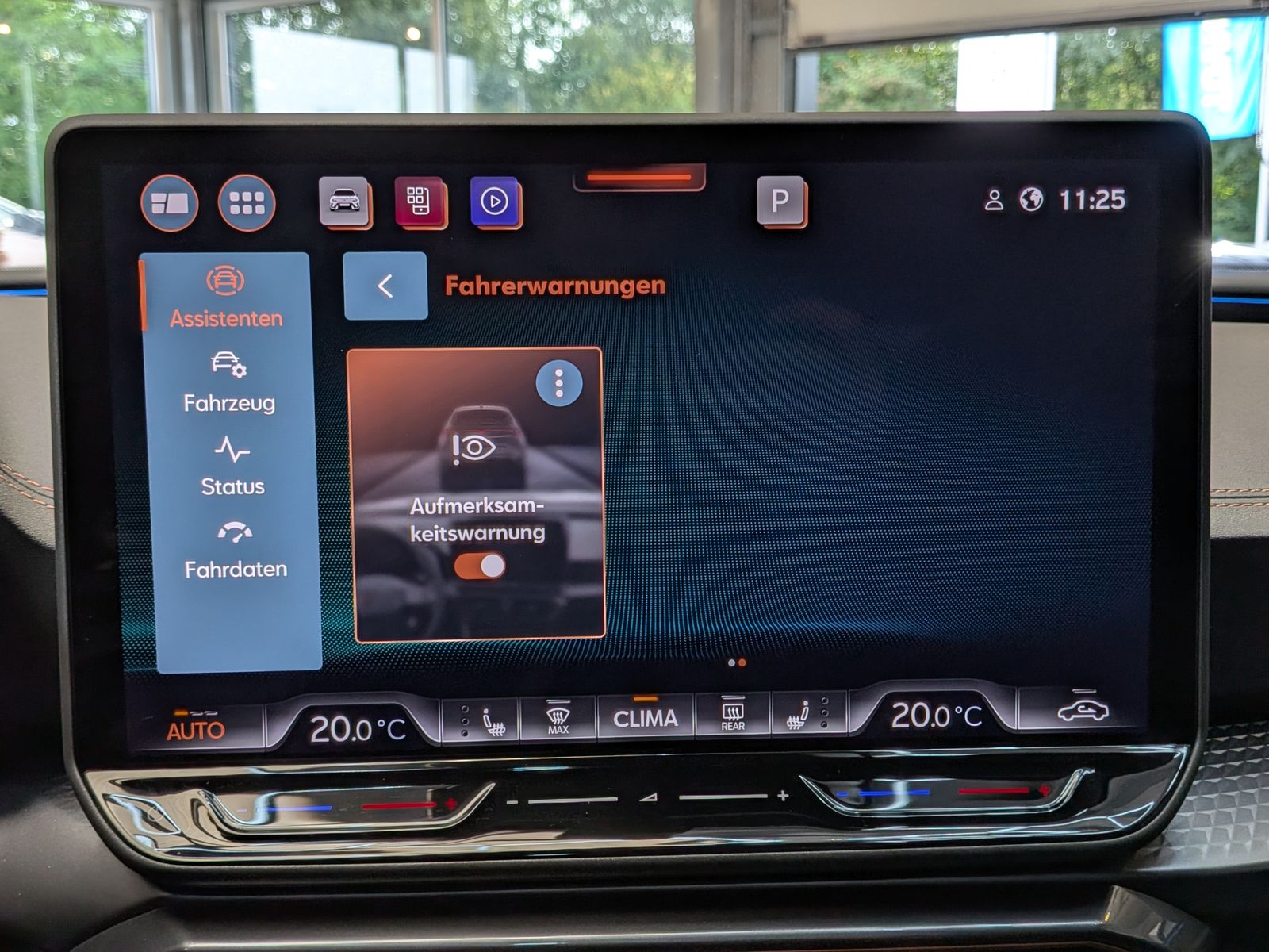 Fahrzeugabbildung CUPRA Leon 1.5 eTSI Dynamic-Edge-Paket AHK*PANO*CAM*18