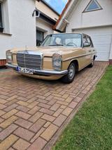 Mercedes-Benz Mercedes Benz W114 230.6 - Mercedes-Benz 230 aus 1975