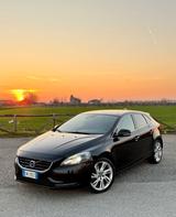 Volvo V40 D3 Geartronic Summum - gebrauchte Volvo V40 aus dem Jahr 2012