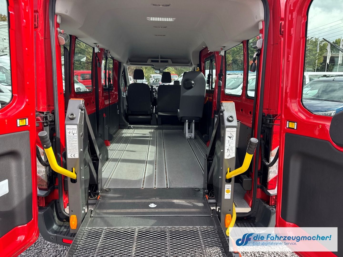Fahrzeugabbildung Ford Transit Kombi 350 L3 2.2 TDCi DPF *4076