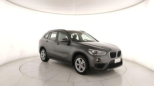 BMW X1 18 d Business xDrive Steptronic