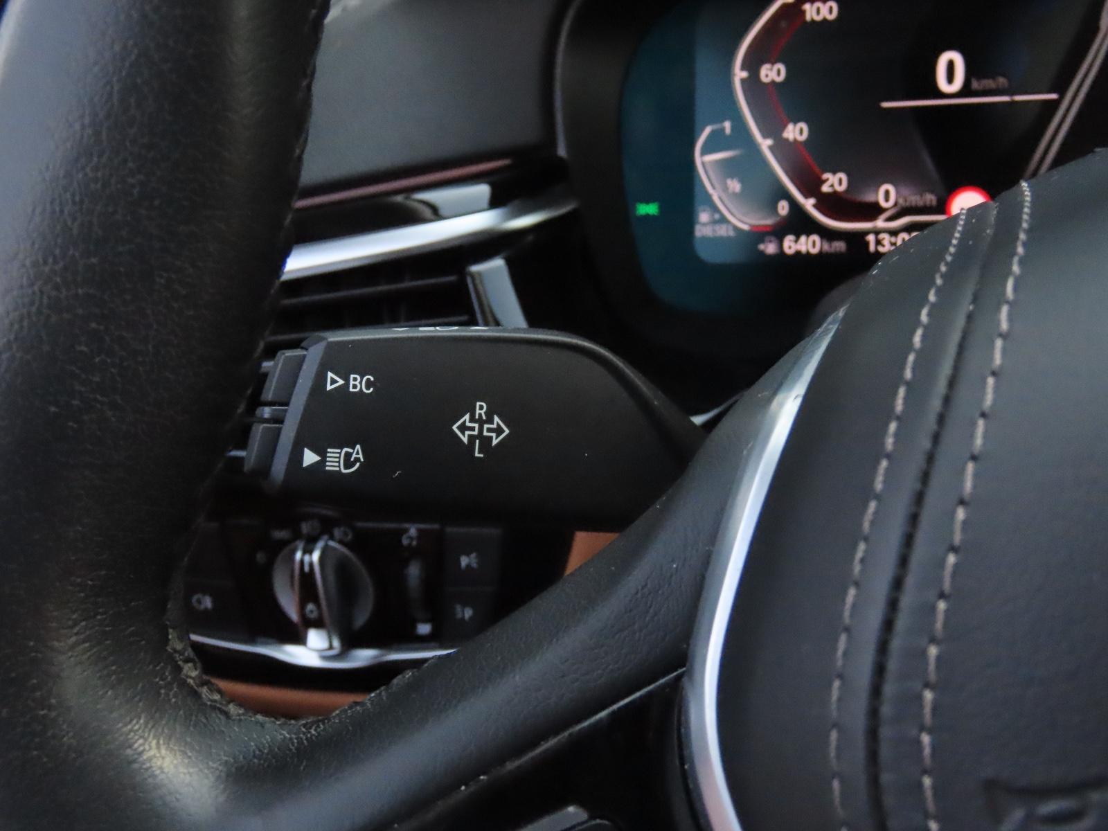 BMW 530d xDrive Autom. Leder Keyless Head-Up 360°