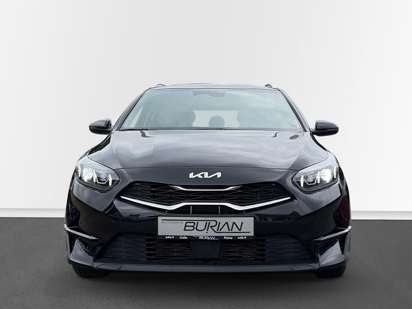 Kia Ceed_sw 1.5 Spirit, DCT, Navi, LED, Kamera