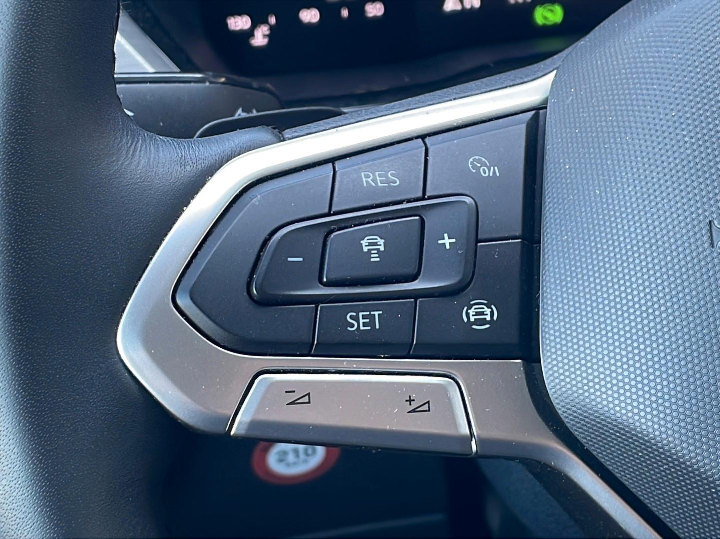 Volkswagen Touran Comfortline BMT/Start-Stopp ACC 3ZK SHZ, миниатюра 18