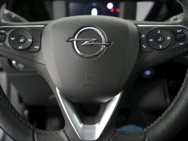 Mokka-e B ELEGANCE 50kWh+NAVI+RÜCKFAHRKAMERA+SIT