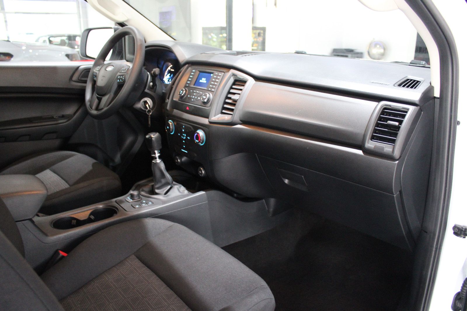 Ford Ranger Extra 2.0 TDCI 4x4 PANTHER DOKA *I.HAND* foto 5