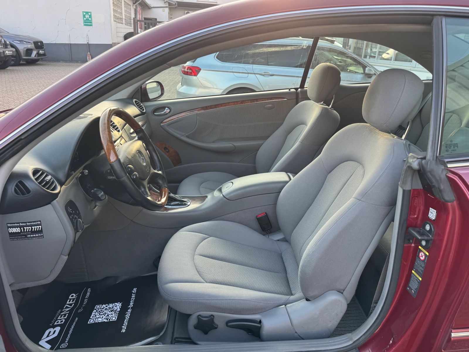 Fahrzeugabbildung Mercedes-Benz CLK 200 Kompressor Coupe/Elegance/S-Dach/SHZ/