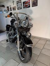 Harley-Davidson Dyna Switchback FLD (die kleine Road King) - HARLEY-DAVIDSON DYNA