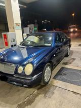 Mercedes-Benz Mercedes E320 W210 Sammlerstück Scheckheft... - Mercedes-Benz E-Klasse S210