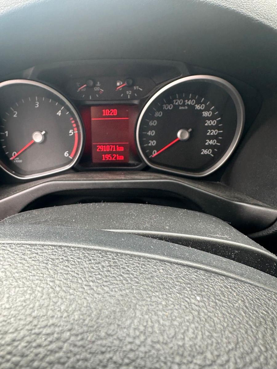 Ford Mondeo 2011 — photo 12