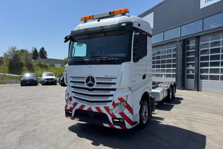 Mercedes-Benz Actros 2548 6x2 