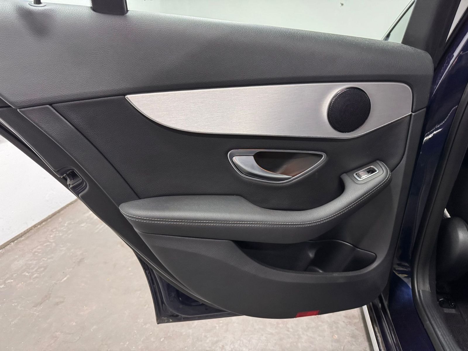 Fahrzeugabbildung Mercedes-Benz C 220 d T Autom. *AVANTGARDE*LUXURY*NAVI*SH*