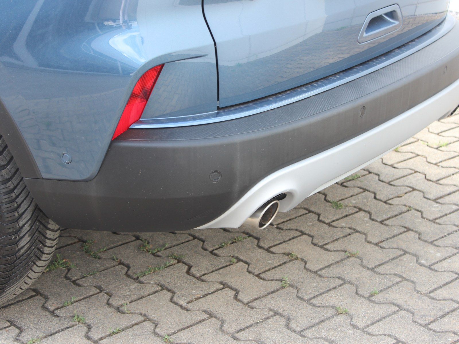Fahrzeugabbildung Ford Kuga Hybrid Titanium 2,5 Duratec