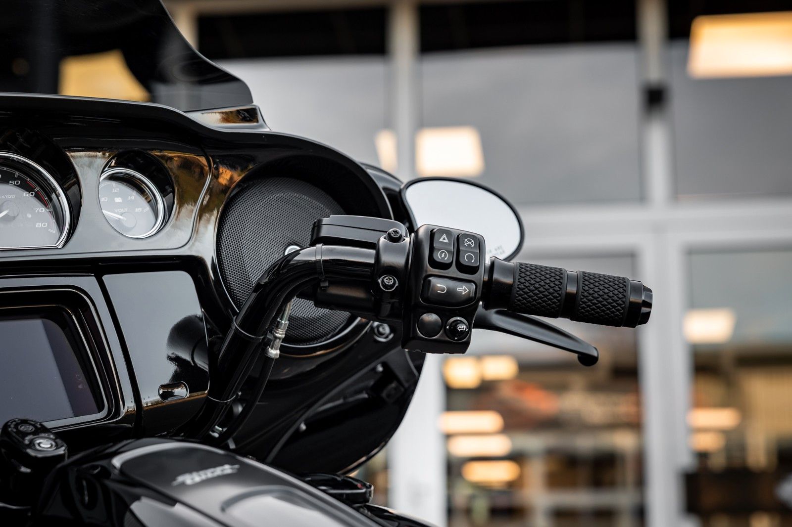 Fahrzeugabbildung Harley-Davidson FLHXS STREET GLIDE SPECIAL 114 CUI - JEKILL -