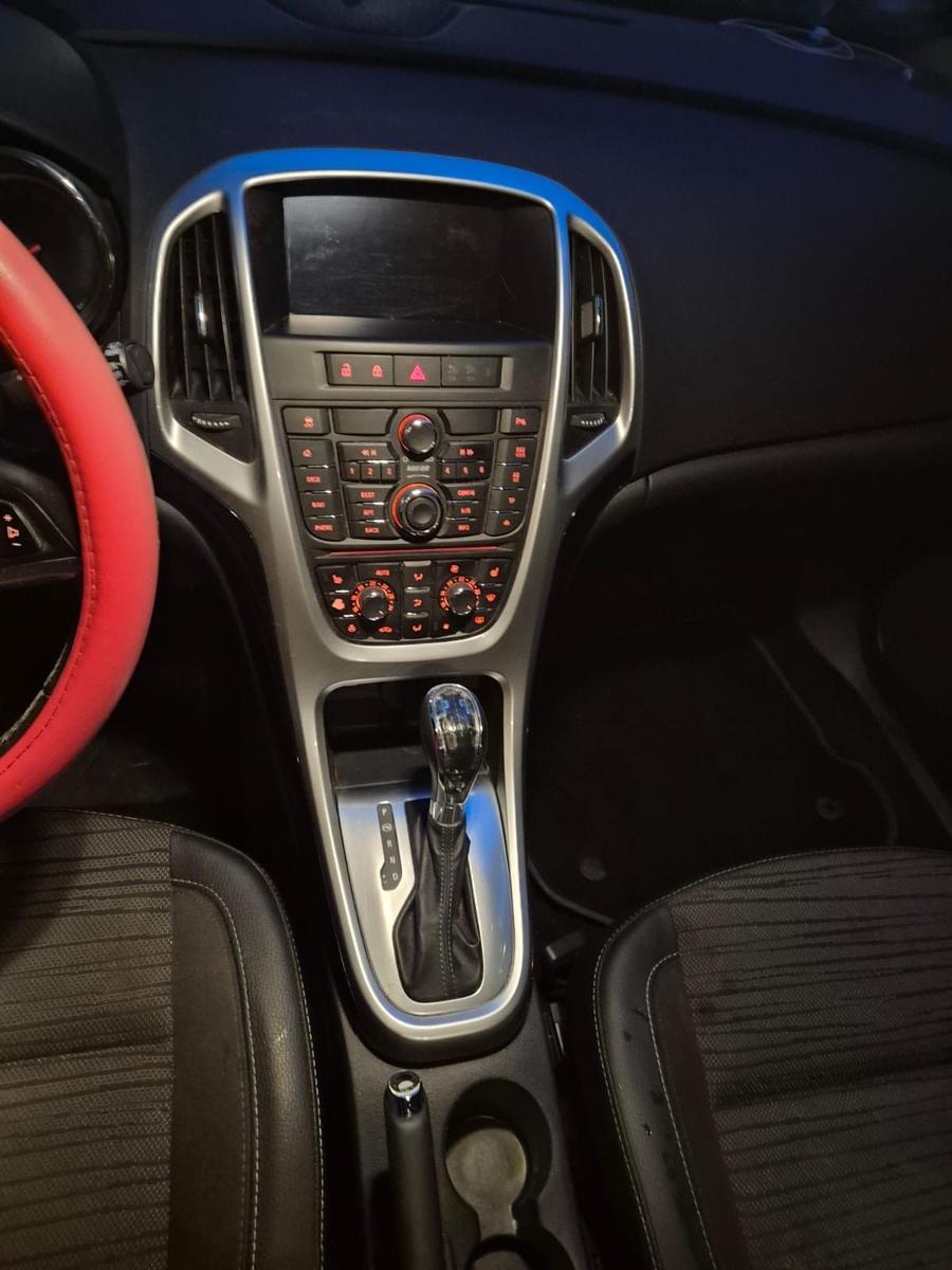 Opel Astra 2015 — photo 6