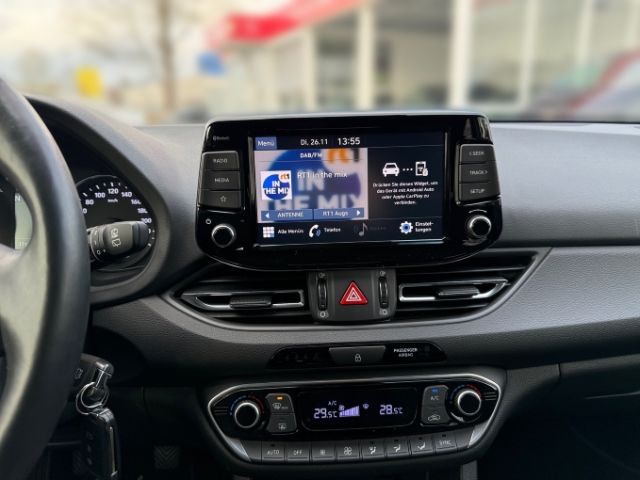 Fahrzeugabbildung Hyundai i30cw Trend Mild-Hybrid 1.0 +CARPLAY+KLIMA+SHZ+R