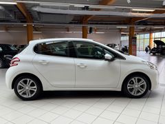 PEUGEOT 208 Allure|SHZ|PDC|BT|USB|Klimaanlage|Tempomat