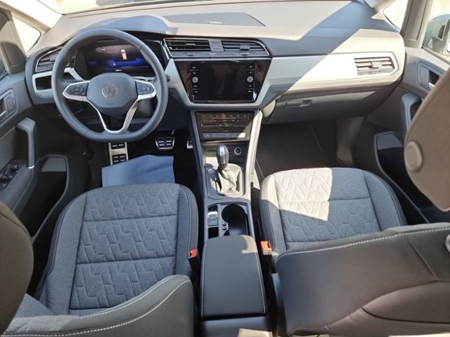Fahrzeugabbildung Volkswagen Touran 2,0 TDI DSG MOVE EL.HECKKLAPPE 7 SITZER K