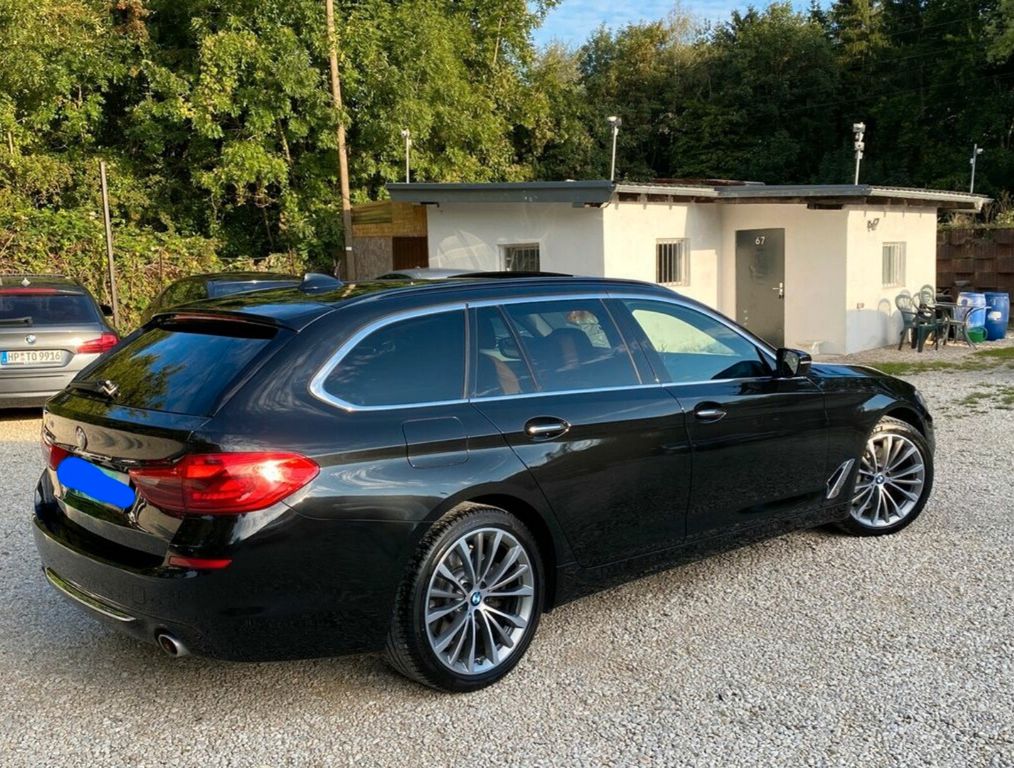 Image of BMW 530