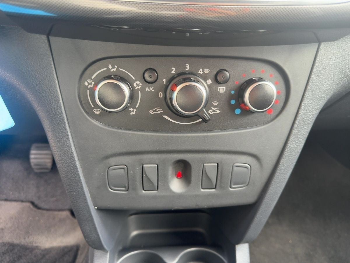Fahrzeugabbildung Dacia Sandero Stepway Essential TCe 90