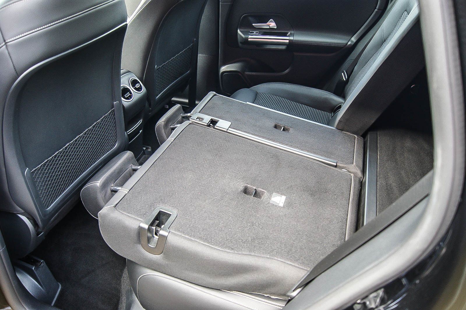 Fahrzeugabbildung Mercedes-Benz B 200 d 8G-DCT JungeSterne ANHÄNGERKUPLG E-SITZE