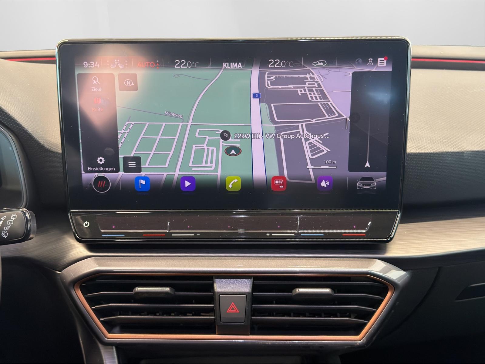 Cupra Leon 2.0 TSI DSG VZ LED NAVI KAMERA PARKLENK