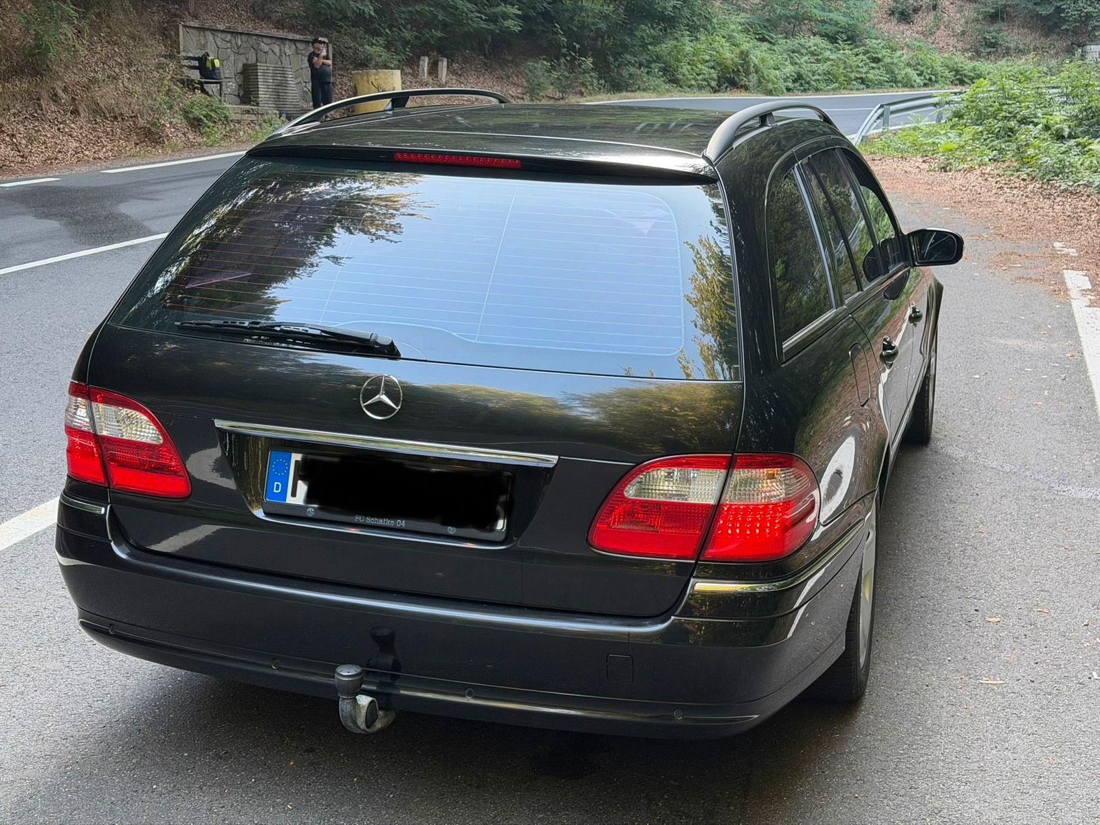 Mercedes-Benz E220 2006 — photo 7
