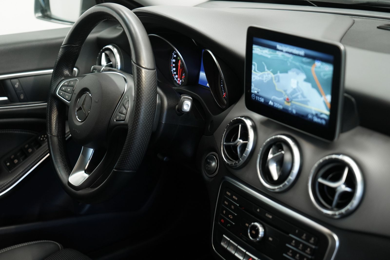 Mercedes Benz Cla 200