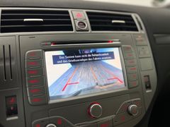 FORD Kuga Titanium / RENTNER/ NUR 53.tKM /AHK /AUTOM FORD Kuga Titanium / RENTNER/ NUR 53.tKM /AHK /AUTOM