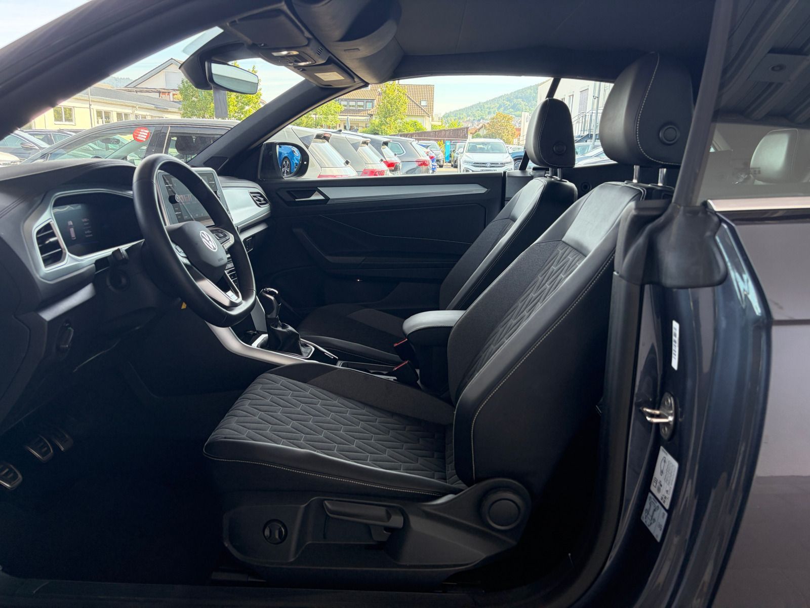 Volkswagen T-Roc - Bild 12