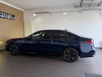 BMW 740 - 5