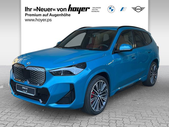 BMW iX1 xDrive30 M Sportpaket AHK LED HUD Pano