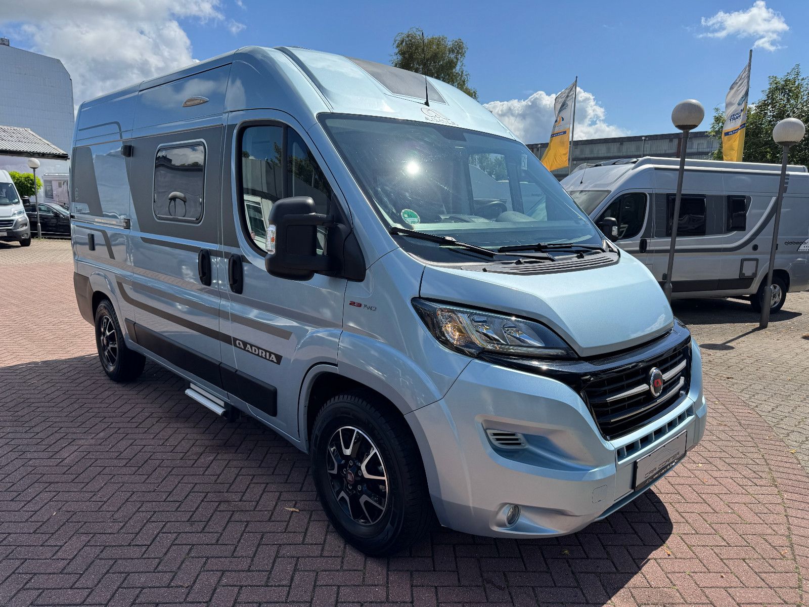 Fahrzeugabbildung Adria TWIN 540 SP PLUS FIAT DUCATO VOLLAUSTATTUNG 1H