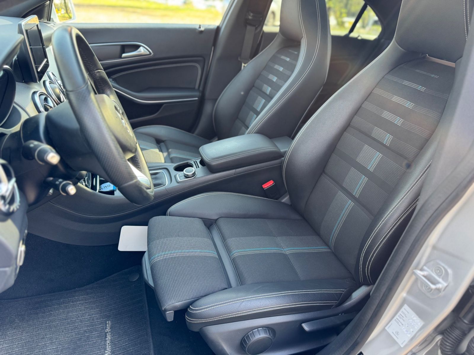 Mercedes-Benz CLA 180 Urban mit erst 43382 km !!! foto 13