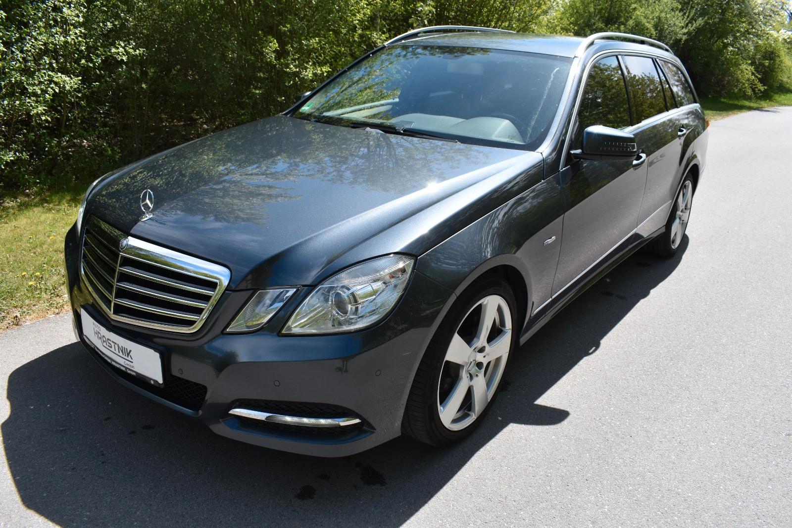 Mercedes-Benz E220 2012 — interior