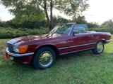 Mercedes-Benz SL 560 - rote Mercedes-Benz SL 560