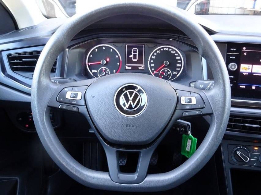 Fahrzeugabbildung Volkswagen Polo  VI  1.0 Trendline/Klima/Sitzheizung