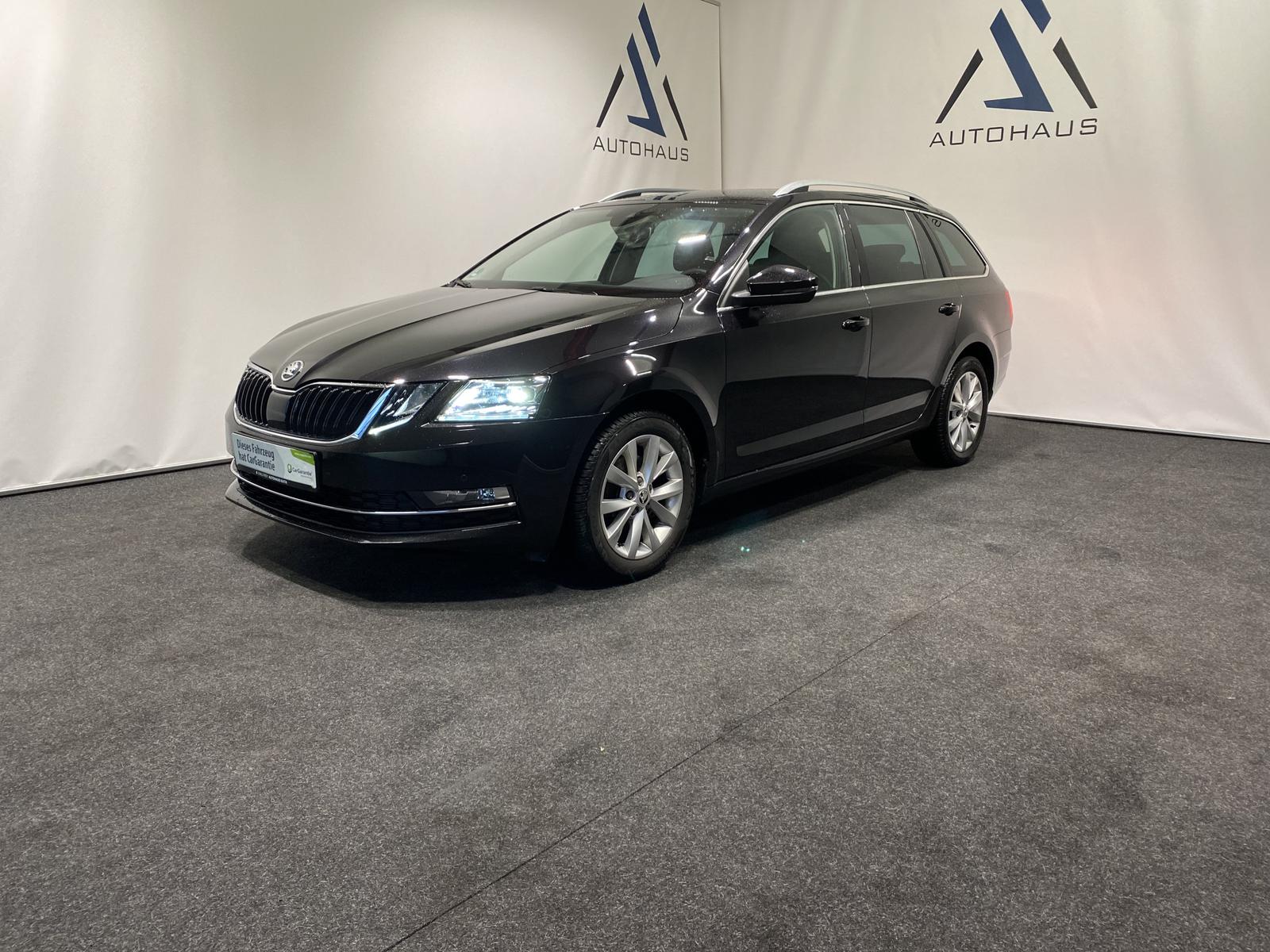 Skoda Octavia 1.5 Style virtual ACC Spuras CarPlay LED