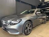 Mercedes-Benz E200 4Matic DISTRO/AHK/S-DACH/LED/SPUR/CAM/STHZ - Mercedes-Benz E 200: D