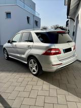 Mercedes-Benz ML 500 V8 4M | AMG | AIRMATIC | DISTRONIC | 360° - Mercedes-Benz: Airmatic Ml