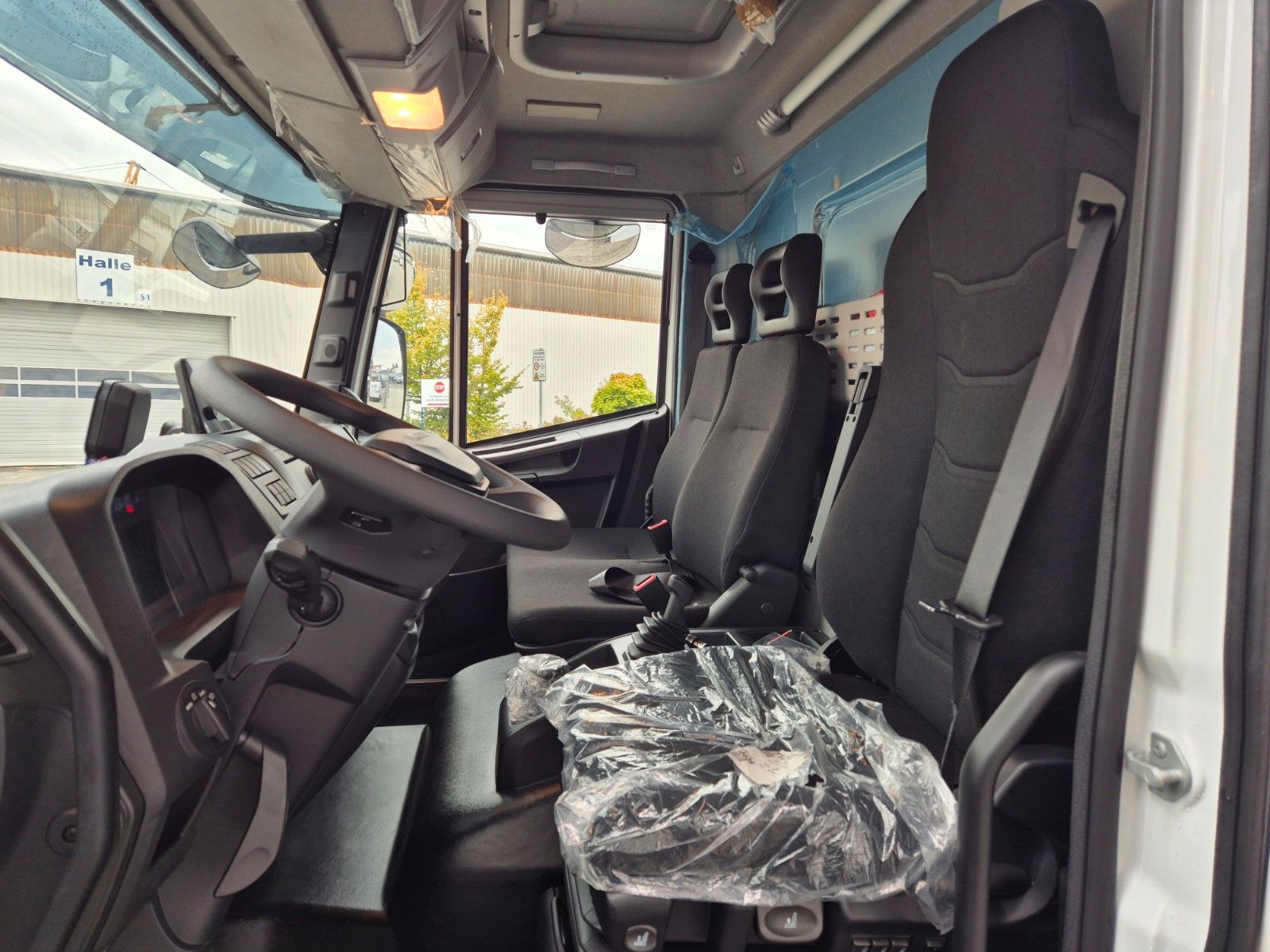 Fahrzeugabbildung Iveco Eurocargo ML75E21/P LBW Spoiler 3 Sitze Klima