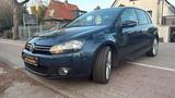 Volkswagen GOLF VI HIGHLINE/SCHIEBEDACH/AUTOMATIK/1.HAND - gebrauchte VW Golf aus dem Jahr 2011