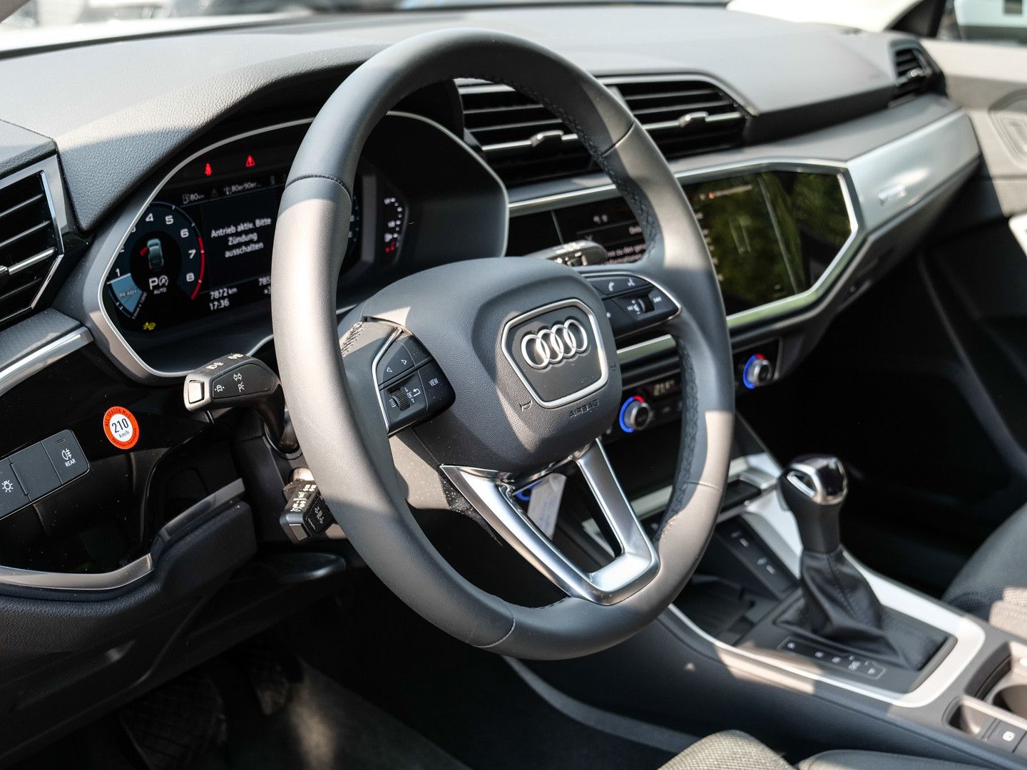 Audi Q3 Sportback 35 TFSI Black AHK LED NAVI Sitzh. A foto 7