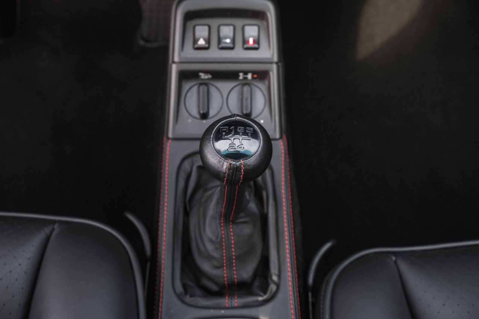 Fahrzeugabbildung Porsche 964 C4 Coupe-300 PS-18 Zoll Cup-KW Fahrwerk