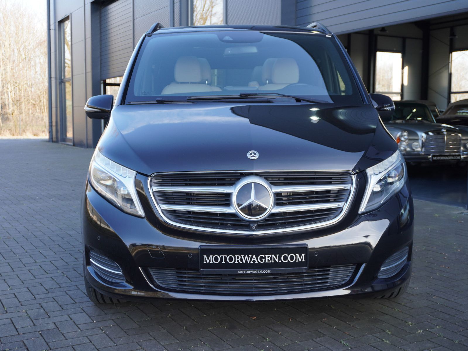 Fahrzeugabbildung Mercedes-Benz V 250 d EXCLUSIVE EDITION